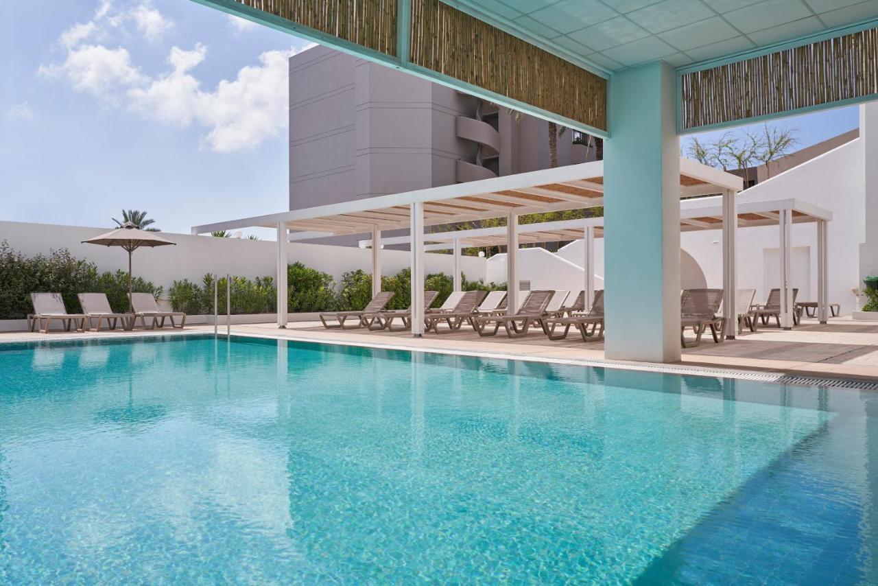 Aparthotel Epsilon 4*