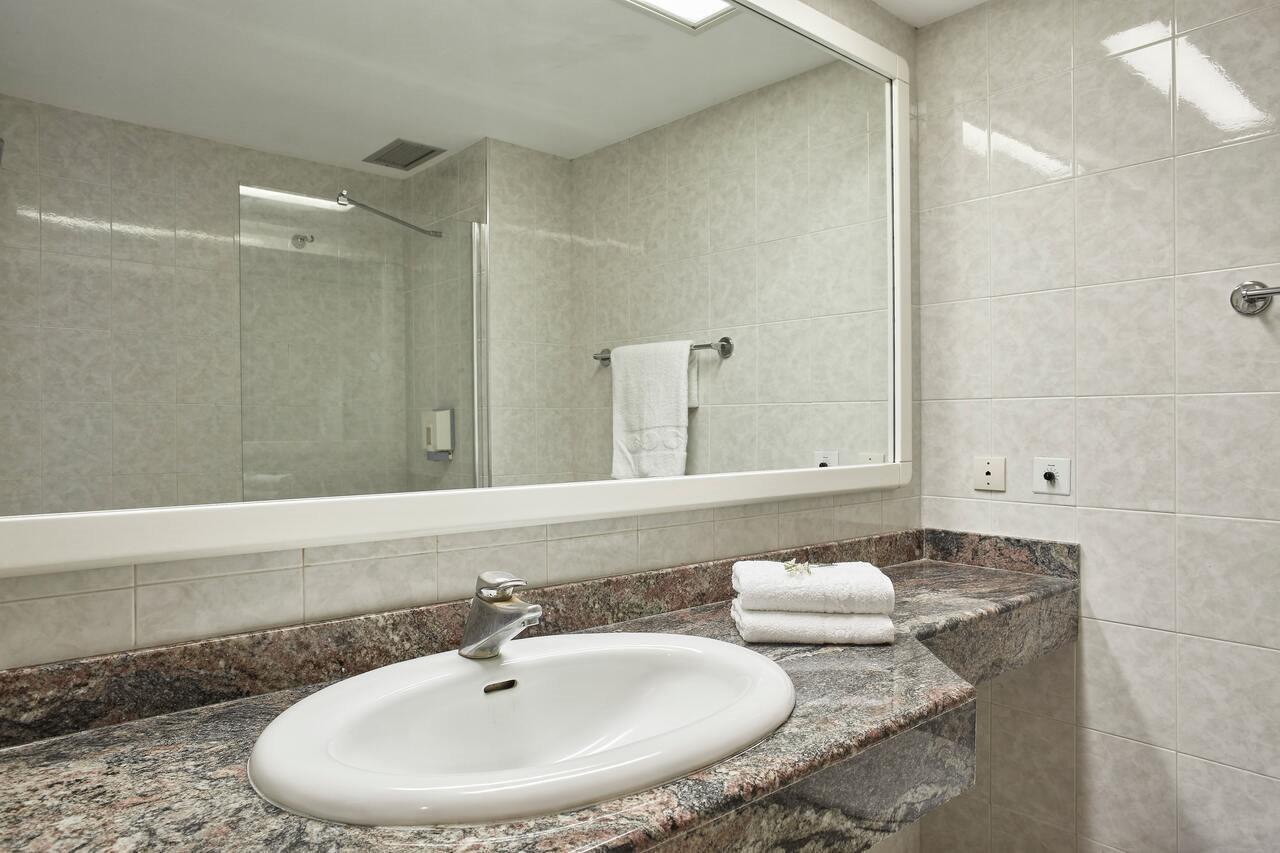 Epsilon Aparthotel